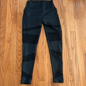Black polyester/Mesh Leggins